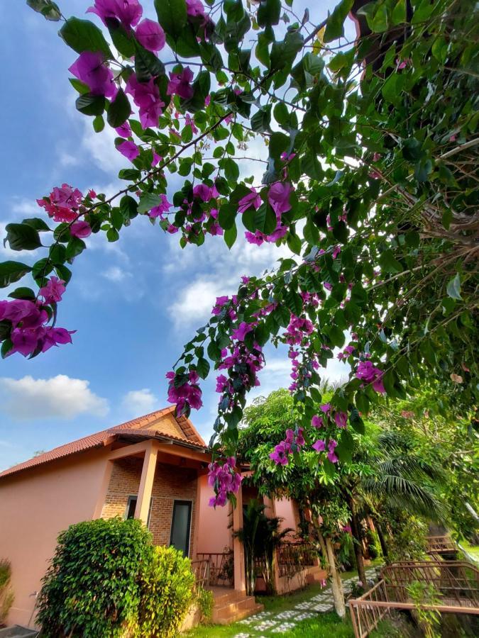 Anan Boutique Bungalows With Private Kitchen Дуонг-Донг Экстерьер фото