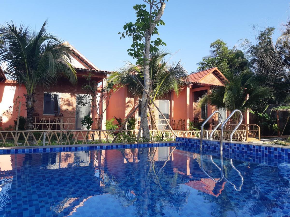 Anan Boutique Bungalows With Private Kitchen Дуонг-Донг Экстерьер фото